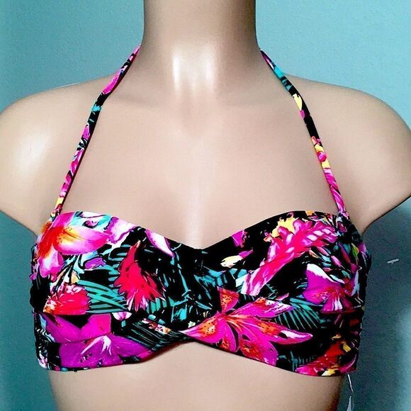 Kenneth Cole reaction bikini top. New - Picture 2 of 4